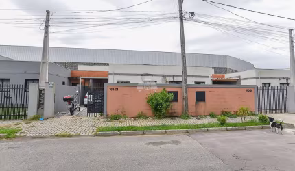 Casa com 3 quartos à venda na Rua Roraima, 103, Campo Pequeno, Colombo, 52 m2 por R$ 325.000