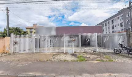 Casa com 5 quartos à venda na Rua Astorga, 270, Guaraituba, Colombo, 300 m2 por R$ 670.000