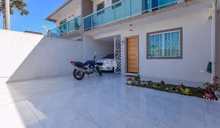 Casa com 3 quartos à venda na Rua Alberto Mansuetto Dallagassa, 135, Pinheirinho, Curitiba, 119 m2 por R$ 630.000