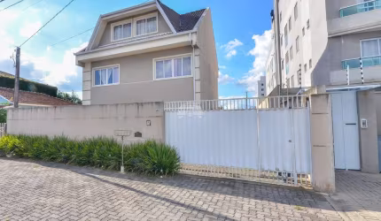 Casa com 4 quartos à venda na Rua Affife Mansur, 206, Novo Mundo, Curitiba, 159 m2 por R$ 1.250.000