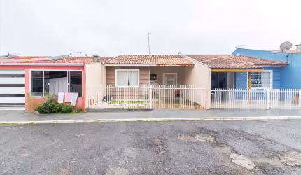 Casa em condomínio fechado com 2 quartos à venda na Travessa Juritis, 217, Gralha Azul, Fazenda Rio Grande, 46 m2 por R$ 285.000