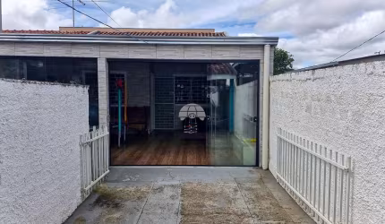 Casa com 2 quartos à venda na Avenida Santa Catarina, 447, Roseira, São José dos Pinhais, 52 m2 por R$ 320.000