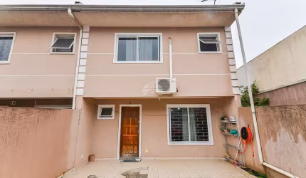 Casa em condomínio fechado com 3 quartos à venda na Rua Pedro Frederico Voluz, 468, Pinheirinho, Curitiba, 90 m2 por R$ 450.000
