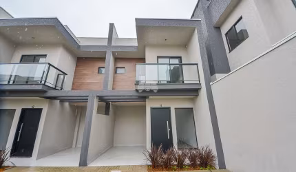 Casa com 3 quartos à venda na Rua Humberto Zanato, 25, Pinheirinho, Curitiba, 79 m2 por R$ 580.000