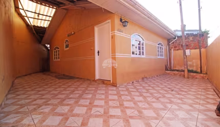 Casa com 2 quartos à venda na Rua José Manoel Voluz, 1834, Pinheirinho, Curitiba, 60 m2 por R$ 320.000