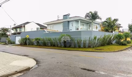Casa com 4 quartos à venda na Rua Paraíso do Norte, 38, Emiliano Perneta, Pinhais, 248 m2 por R$ 1.690.000