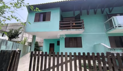 Casa em condomínio fechado com 3 quartos à venda na Avenida Londrina, 1618, Shangri-lá, Pontal do Paraná, 97 m2 por R$ 360.000