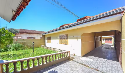 Casa com 5 quartos à venda na Rua Eurides Maciel de Almeida, 628, Uberaba, Curitiba, 137 m2 por R$ 980.000