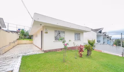 Casa com 3 quartos à venda na Rua Pacífico Guimarães Teixeira Filho, 91, Uberaba, Curitiba, 585 m2 por R$ 750.000