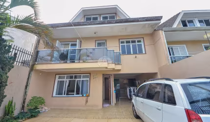 Casa com 3 quartos à venda na Rua General Theodorico Gonçalves Guimarães, 651, Xaxim, Curitiba, 172 m2 por R$ 850.000