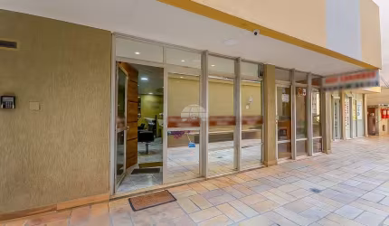 Ponto comercial à venda na Avenida Visconde de Guarapuava, 3067, Centro, Curitiba, 30 m2 por R$ 150.000