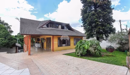 Casa com 5 quartos à venda na Rua Prefeito José Tadeu Saliba, 533, Costeira, Araucária, 250 m2 por R$ 950.000