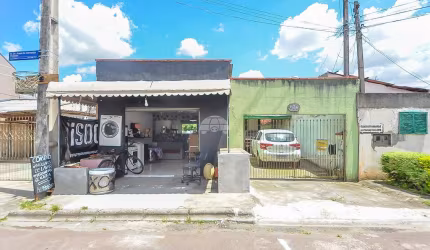 Casa com 2 quartos à venda na Rua Doutor José de Almeida Pimpão, 536, Sítio Cercado, Curitiba, 54 m2 por R$ 320.000