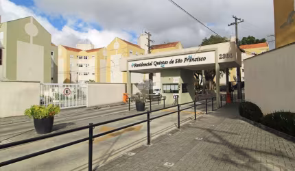 Apartamento com 3 quartos para alugar na Rua João Dembinski, 2380, Cidade Industrial, Curitiba, 52 m2 por R$ 1.700