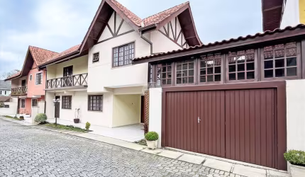 Casa em condomínio fechado com 3 quartos para alugar na Rua Júlio Wischral, 951, Uberaba, Curitiba, 132 m2 por R$ 4.100