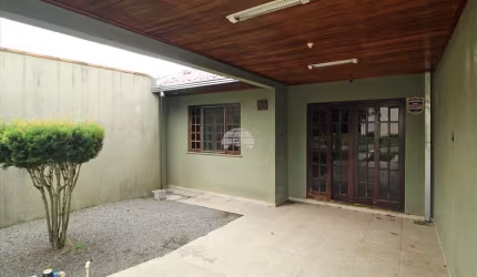 Casa com 2 quartos para alugar na Rua Jaboti, 20, Alto Boqueirão, Curitiba, 90 m2 por R$ 1.700