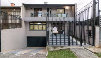 Casa com 4 quartos para alugar na Rua Engenheiro Serafim Voloschen, 206, Campina do Siqueira, Curitiba, 278 m2 por R$ 5.800