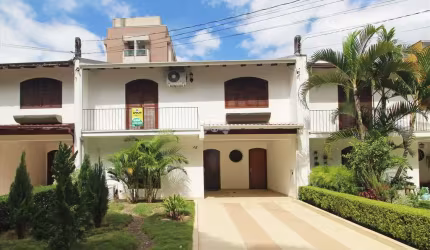 Casa em condomínio fechado com 5 quartos para alugar na Rua Theodoro Gbur, 254, Tingui, Curitiba, 220 m2 por R$ 4.900