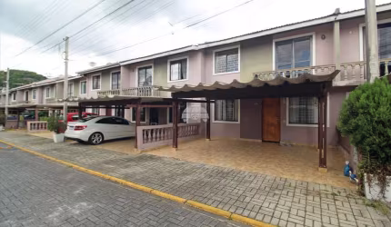 Casa em condomínio fechado com 3 quartos para alugar na Rua Waldemar Kost, 1200, Hauer, Curitiba, 134 m2 por R$ 3.300