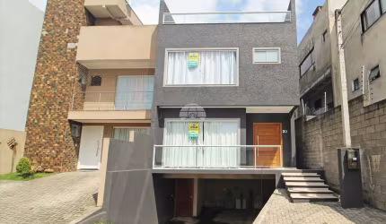 Casa em condomínio fechado com 2 quartos para alugar na Rua José Manoel Voluz, 831, Pinheirinho, Curitiba, 156 m2 por R$ 4.200