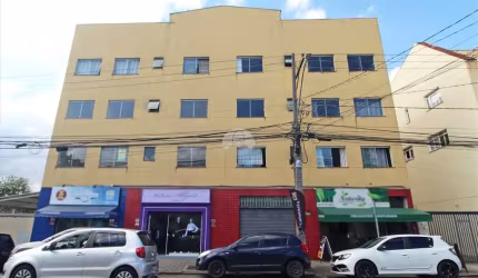 Apartamento com 2 quartos para alugar na Rua Veríssimo Marques, 731, Centro, São José dos Pinhais, 63 m2 por R$ 1.500