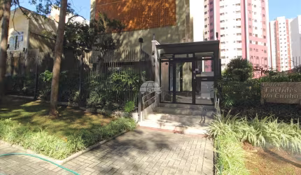 Apartamento com 2 quartos para alugar na Rua Desembargador Otávio do Amaral, 557, Bigorrilho, Curitiba, 148 m2 por R$ 3.500