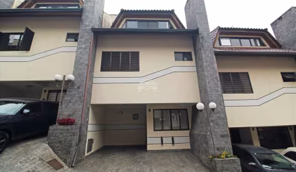 Casa em condomínio fechado com 3 quartos para alugar na Avenida Desembargador Hugo Simas, 2449, Bom Retiro, Curitiba, 106 m2 por R$ 3.800