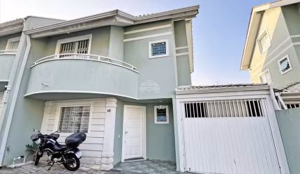 Casa em condomínio fechado com 3 quartos para alugar na Rua Jorge Brey, 770, Alto Boqueirão, Curitiba, 144 m2 por R$ 3.900