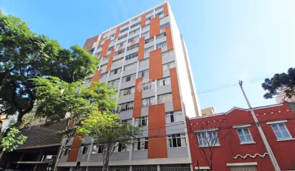 Apartamento com 3 quartos para alugar na Rua Doutor Pedrosa, 264, Centro, Curitiba, 99 m2 por R$ 1.500