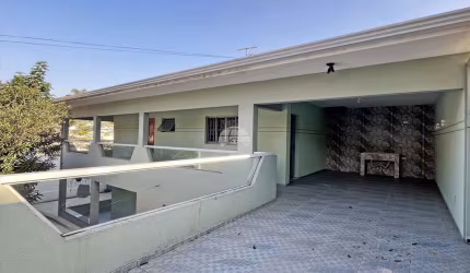 Casa com 3 quartos para alugar na Rua Antônio Brandalize, 108, Uberaba, Curitiba, 126 m2 por R$ 2.500