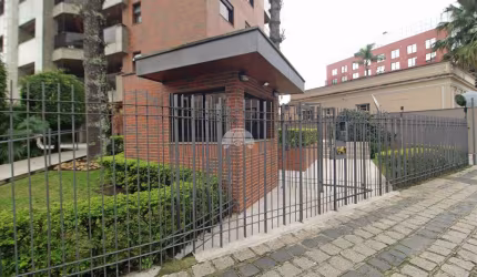 Apartamento com 3 quartos para alugar na Avenida João Gualberto, 641, Alto da Glória, Curitiba, 257 m2 por R$ 4.500