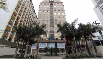 Sala comercial para alugar na Avenida Cândido de Abreu, 140, Centro Cívico, Curitiba, 45 m2 por R$ 1.500