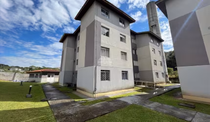Apartamento com 2 quartos para alugar na Rua Thereza Lopes Skroski, 300, Santa Cândida, Curitiba, 49 m2 por R$ 1.200