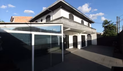 Casa comercial para alugar na Rua Ribeirão do Pinhal, 191, Xaxim, Curitiba, 237 m2 por R$ 4.800