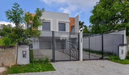 Casa com 3 quartos para alugar na Rua Vereador Salim Chede, 286, São Lourenço, Curitiba, 155 m2 por R$ 4.700