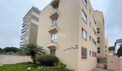 Apartamento com 2 quartos para alugar na Avenida dos Estados, 505, Água Verde, Curitiba, 84 m2 por R$ 2.200