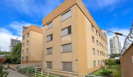 Apartamento com 3 quartos para alugar na Rua Paulo Gorski, 610, Mossunguê, Curitiba, 72 m2 por R$ 2.300
