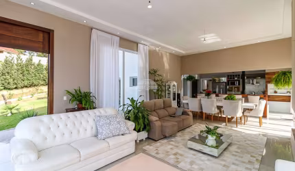 Casa com 3 quartos para alugar na RUA JOSE FERRO, 250, Samambaia, Campo Magro, 300 m2 por R$ 11.900
