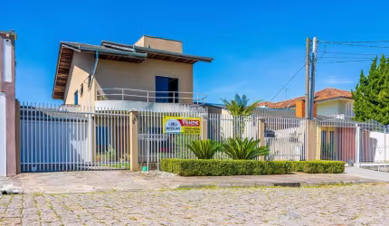 Casa com 4 quartos à venda na Rua Irene Castagnoli Souto, 269, Vila Solene, Campo Largo, 203 m2 por R$ 1.500.000