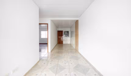 Casa com 2 quartos à venda na Rua Rio Açungui, 108, Jardim Três Rios, Campo Largo, 50 m2 por R$ 200.000