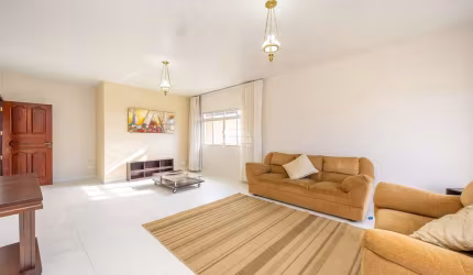 Casa com 3 quartos à venda na Rua Faustino Rivabem, 22, Vila Bancária, Campo Largo, 50 m2 por R$ 1.400.000