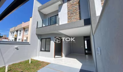 Casa/Sobrado a 500mts do mar em Piçarras