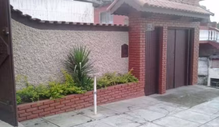 Casa com 4 dormitórios à venda, 300 m² por R$ 650.000,00 - Jardim Regina Alice - Barueri/SP