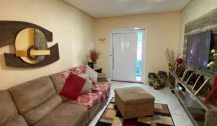Casa com 3 dormitórios à venda, 250 m² por R$ 850.000,00 - Chácara Roselândia - Cotia/SP