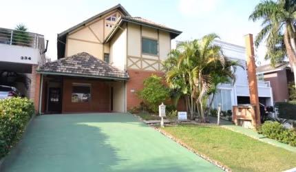 Casa com 3 dormitórios à venda, 330 m² por R$ 2.200.000,00 -  Alphaville - Santana de Parnaíba/SP