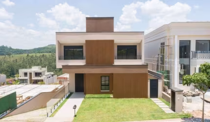 Casa com 3 quartos- Tamboré - Santana de Parnaíba/SP