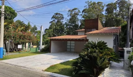 Casa com 4 quartos - Alphaville - Santana de Parnaíba/SP