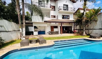 Casa com 4 Quartos, Mobiliado - Alphaville - Santana de Parnaíba/SP