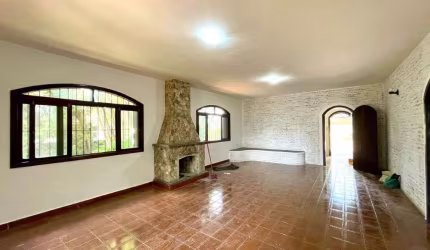 Casa com 3 Quartos - Vila Velha - Santana de Parnaíba/SP