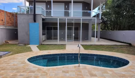 Casa com 4 dormitórios à venda, 250 m² por R$ 3.500.000 - Jardim do Golf I - Jandira/SP